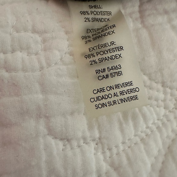 Free People size 30 jean shorts trimmed with lace - Picture 3 of 3